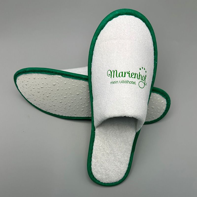 Customized hotel slippers for foreign trade