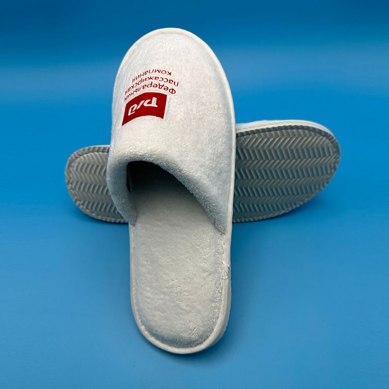 Customized hotel slippers for foreign trade