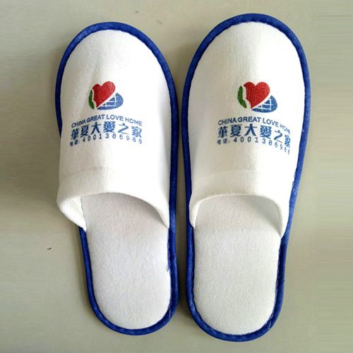 Disposable hotel slippers