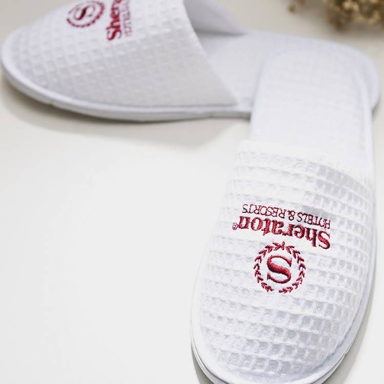 Customized hotel slippers for foreign trade